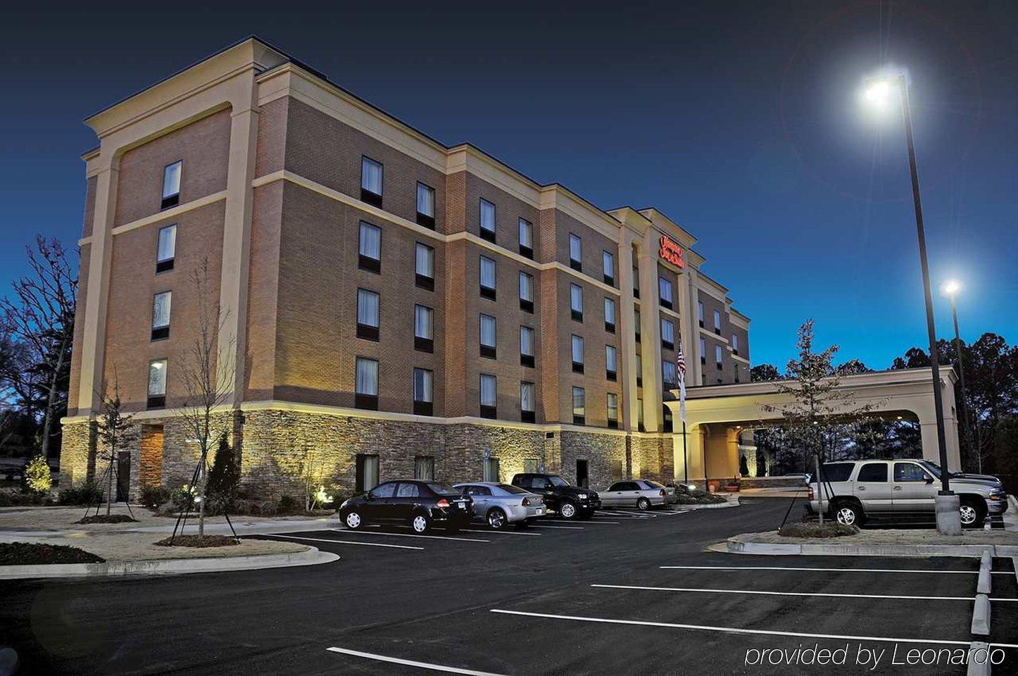 Hampton Inn & Suites Flowery Branch Exterior photo